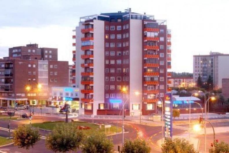Hotel V.Ciudad 阿兰达德杜洛 外观 照片