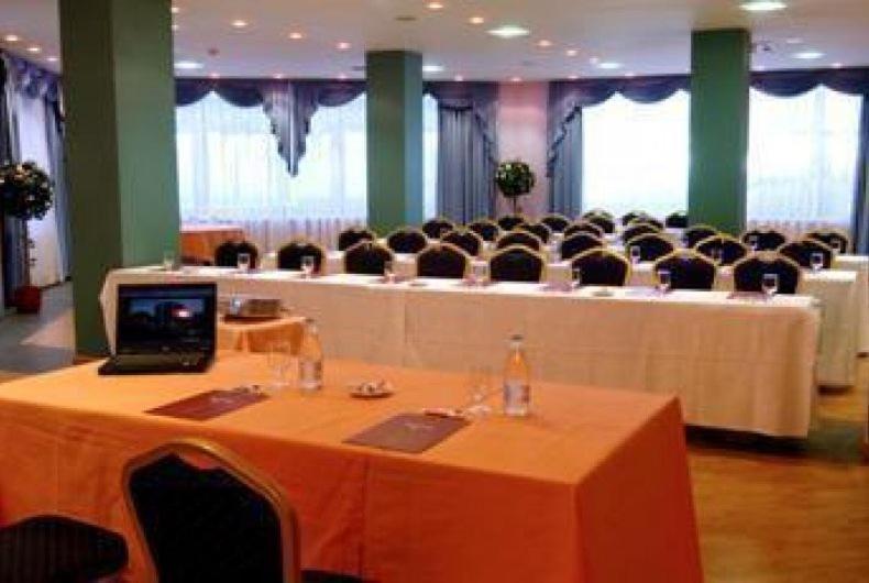 Hotel V.Ciudad 阿兰达德杜洛 外观 照片